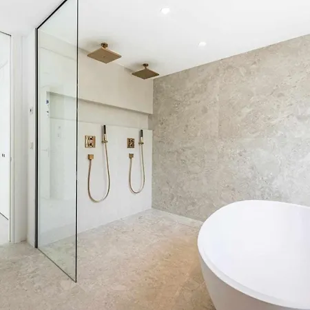 Chalet En San Pedro De Alcantara Malaga Villa