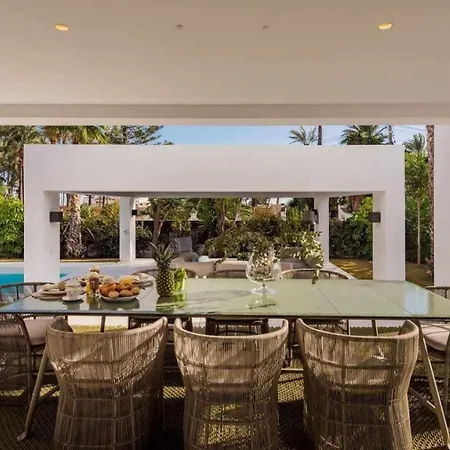 Chalet En San Pedro De Alcantara Malaga Villa