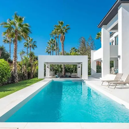 Chalet En San Pedro De Alcantara Malaga Villa