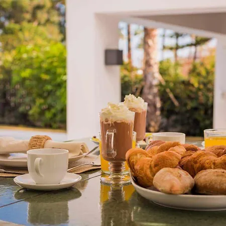 Chalet En San Pedro De Alcantara Malaga Villa *