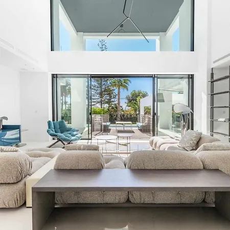 Villa Chalet En San Pedro De Alcantara Malaga